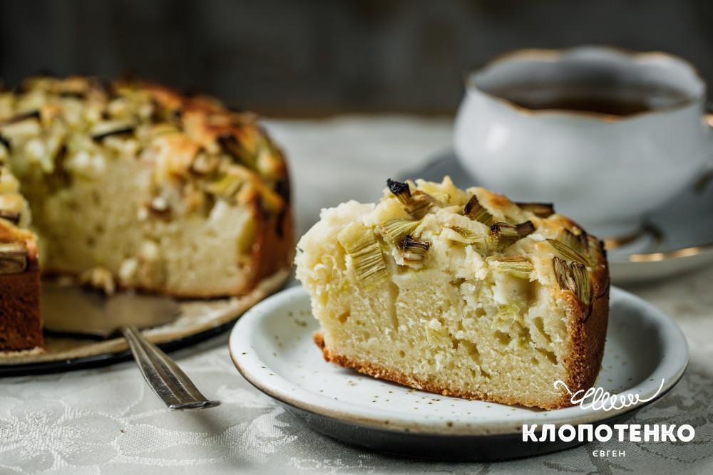 Пиріг з ревенем