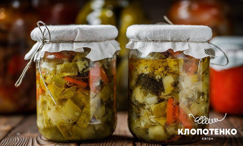 Салат з кабачків кубиком