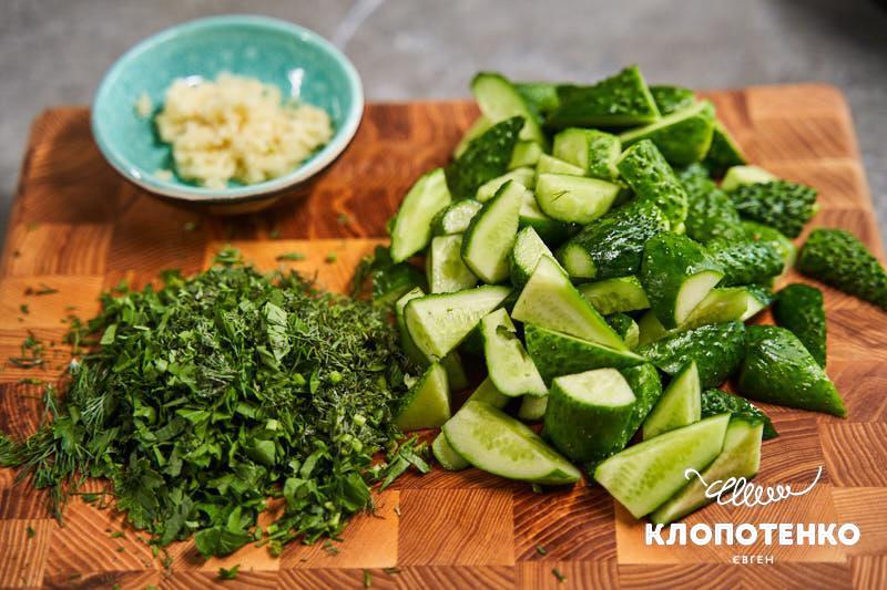 Салат з огірків на зиму без стерилізації