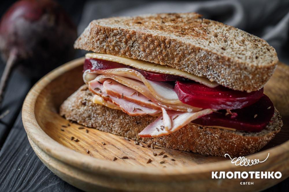 Сандвіч з буряком