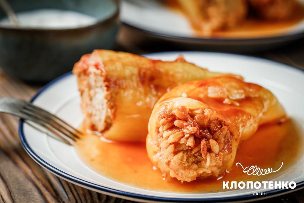 Фаршировані перці з м’ясом та рисом