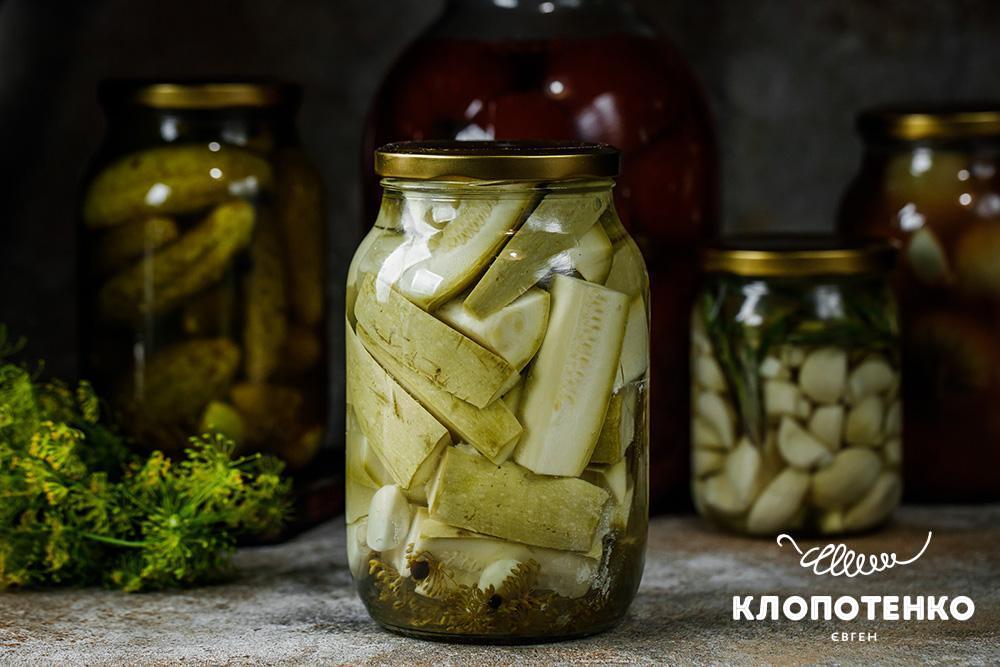Кабачки з часником на зиму