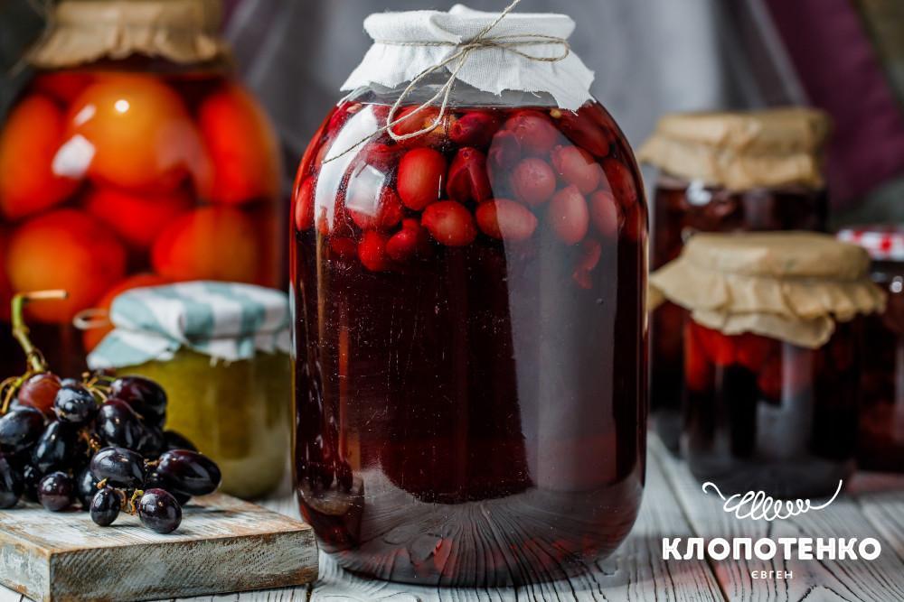 Компот з винограду на зиму