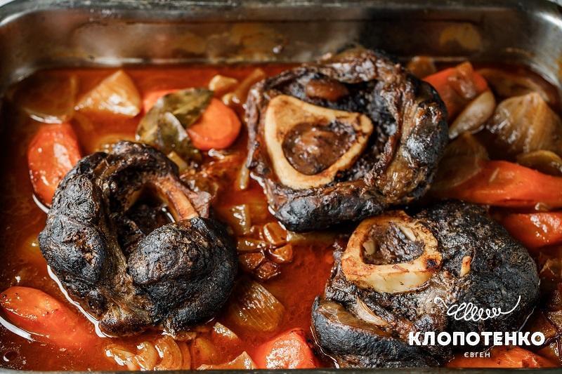 Подавайте м'ясо гарячим