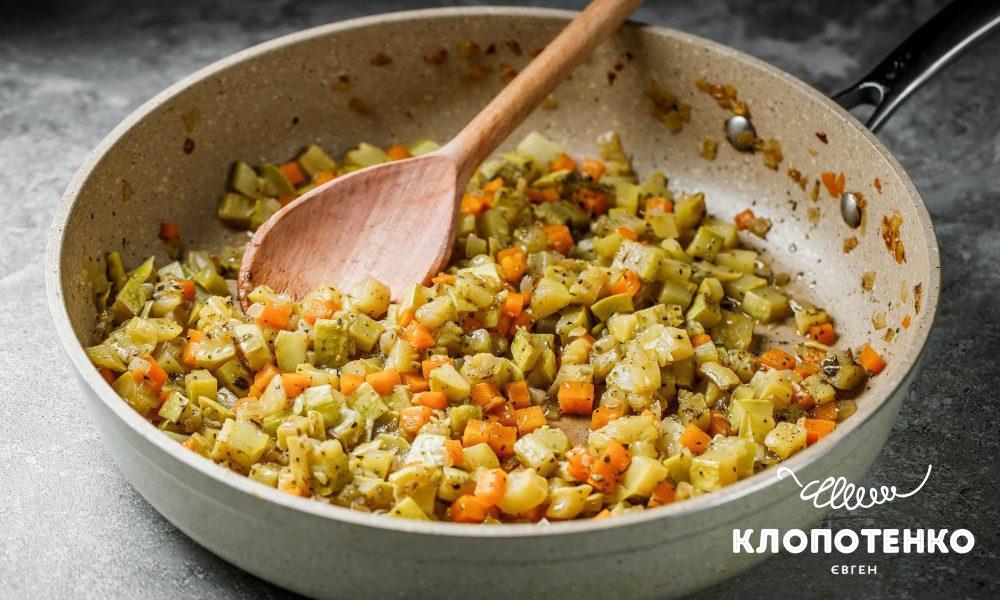 тушковані кабачки