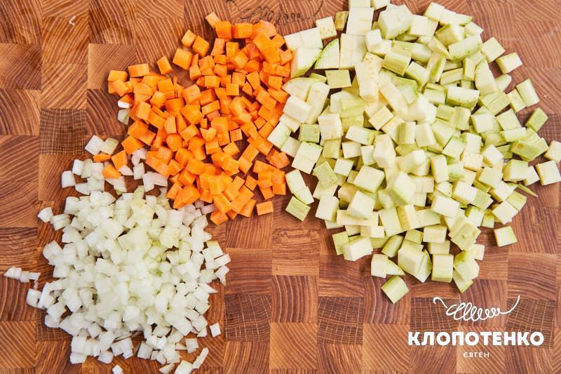 тушковані кабачки