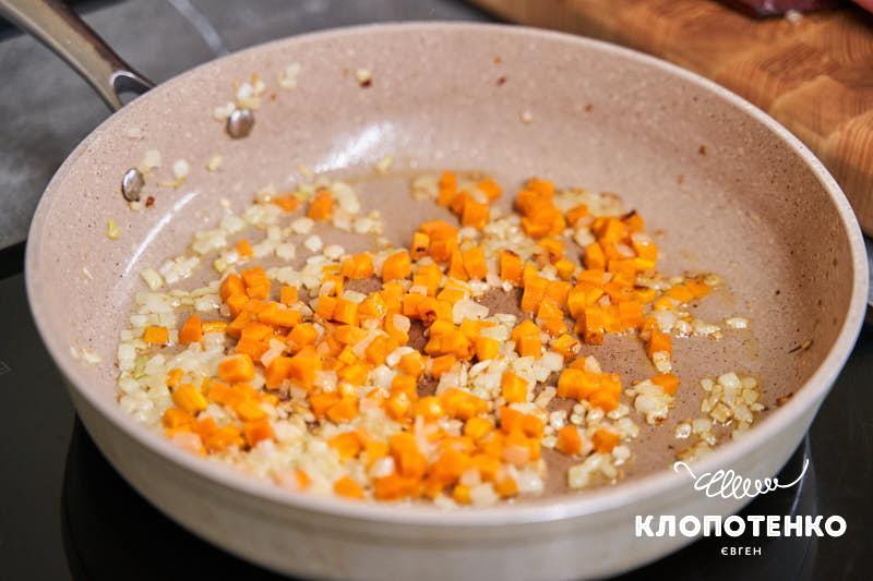 тушковані кабачки