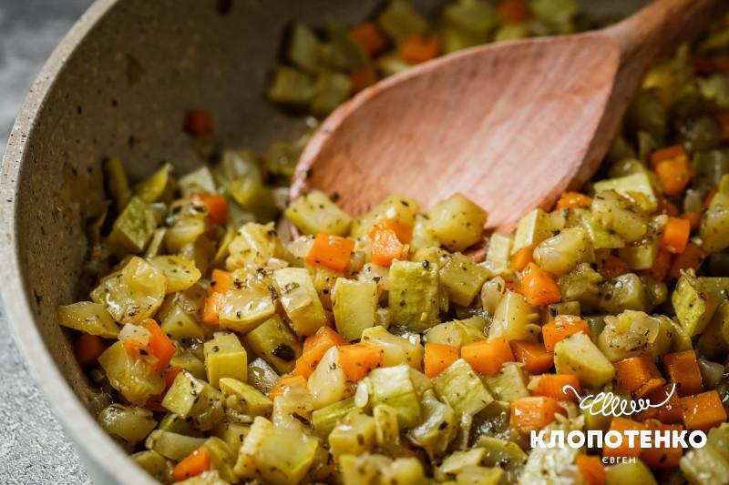 тушковані кабачки