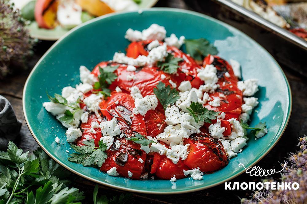 Запечений перець з бринзою