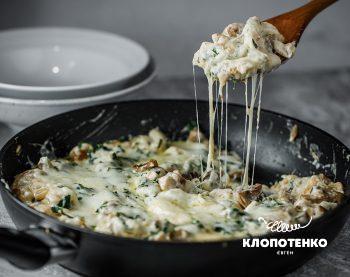 Жульєн з куркою і грибами