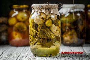 Мариновані огірки з шампіньонами