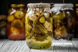 Мариновані огірки з шампіньйонами