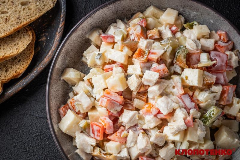 Що приготувати з вареного курячого філе 