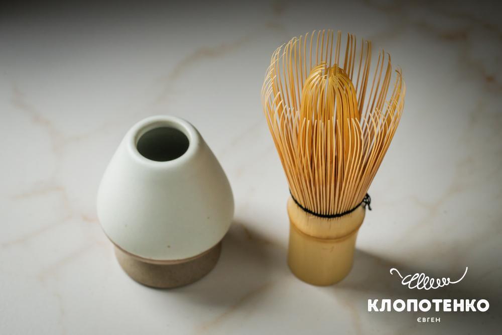 Керамічна підставка кусенаоші та часен