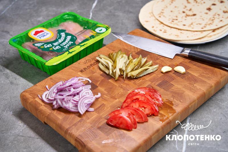 Наріжте овочі