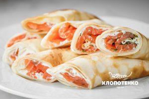 млинці з лососем та крем-сиром