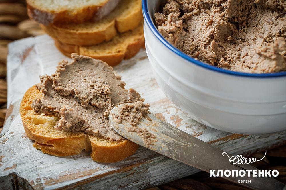 Паштет з лівером та коньяком