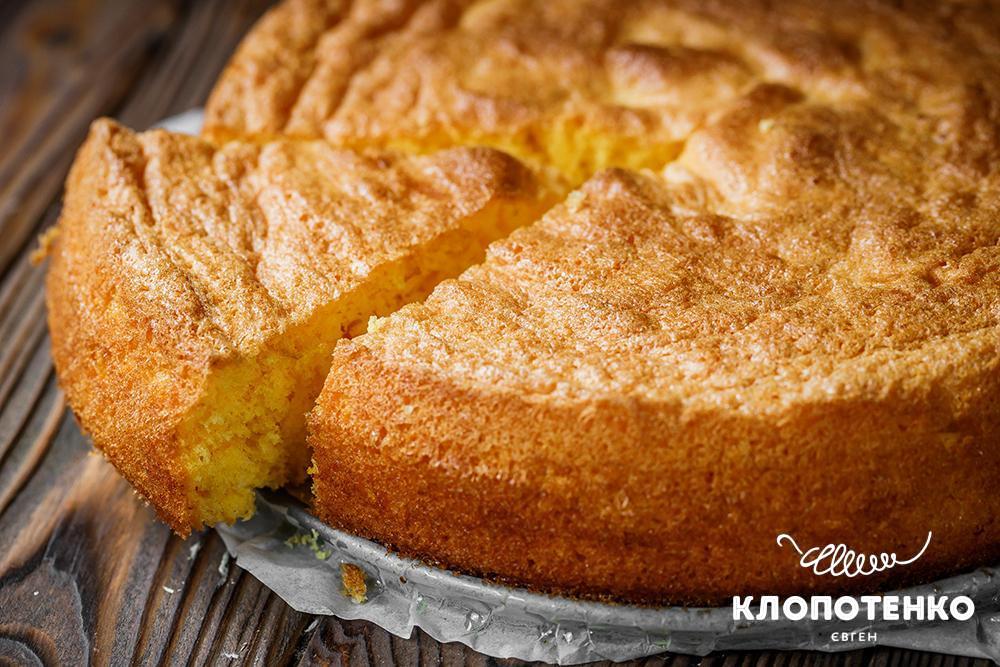 Бісквіт з кукурудзяного борошна