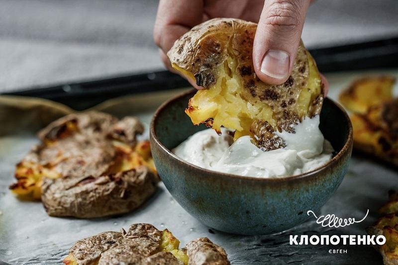 Запечена картопля зі шкіркою