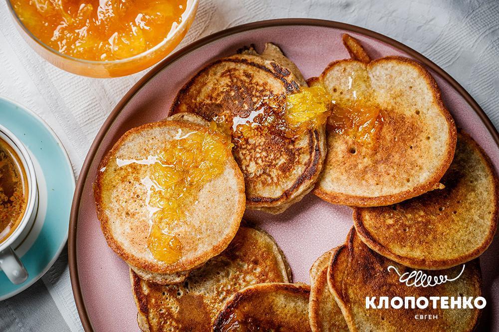 Оладки на кефірі та цільнозерновому борошні