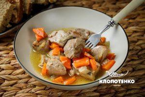 тушкована індичка в мультиварці