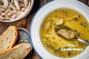Курячий бульйон з гомілок