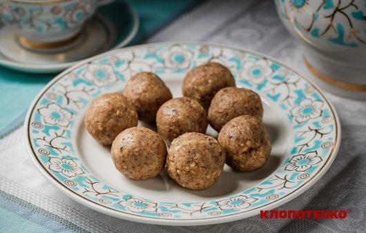 Марципан з волоського горіха