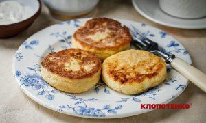 Сирники з яблуками та корицею