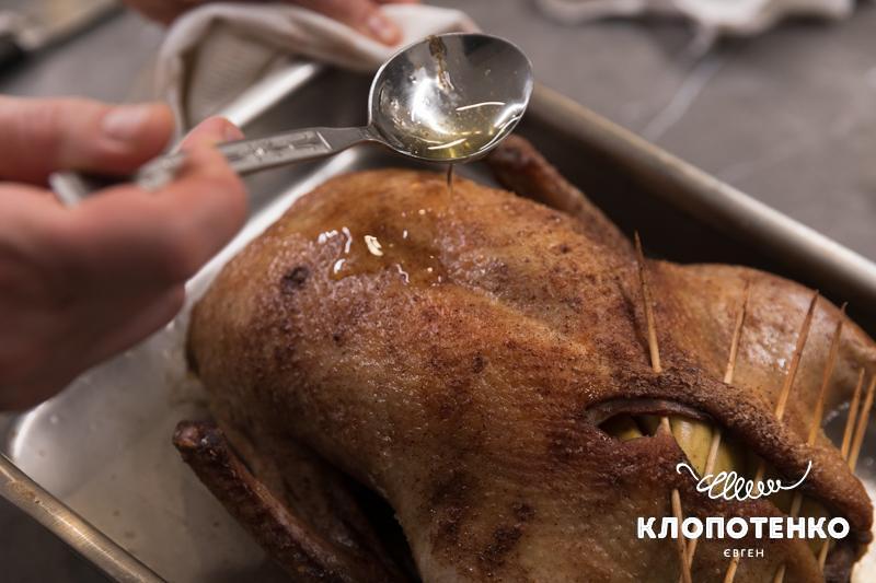 поливайте качку жиром