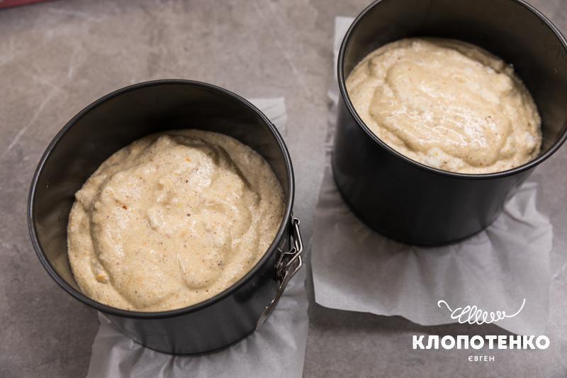 Розкладіть паски по формах