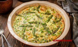Пиріг зі спаржею з сиром