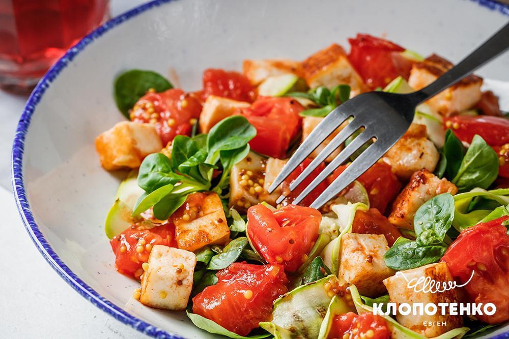 Салат з халумі