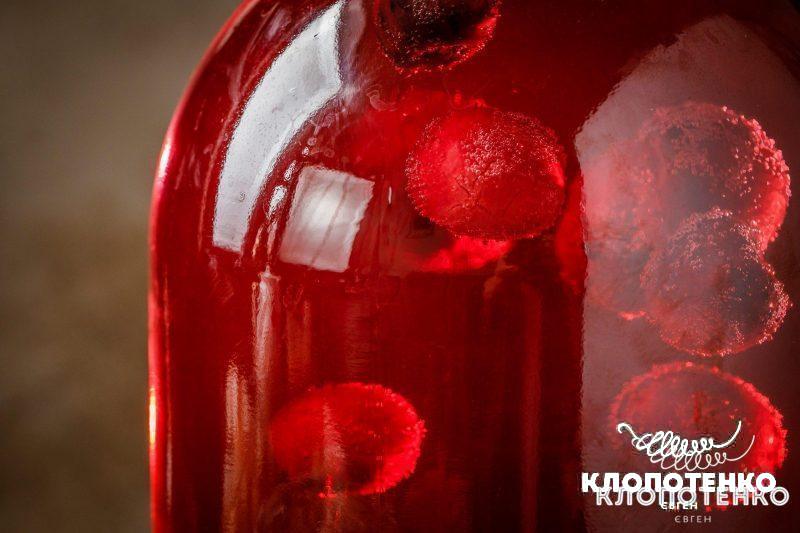 Компот з черешнею