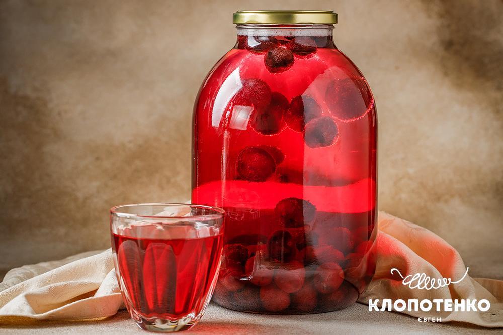 Компот з черешнею