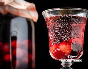 Наливка з черешні на горілці - рецепт