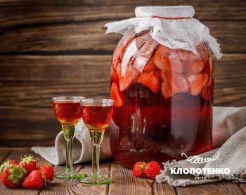 Наливка з полуниці
