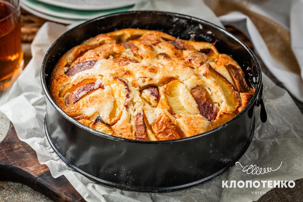 пиріг з персиками