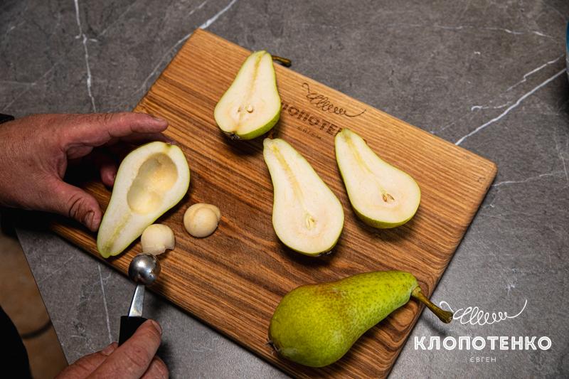 груша з камамбером