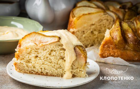 пиріг з грушею та кремом англез