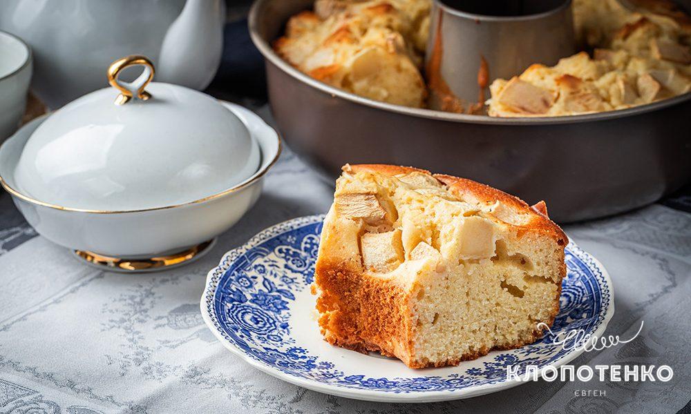 Яблучний кекс