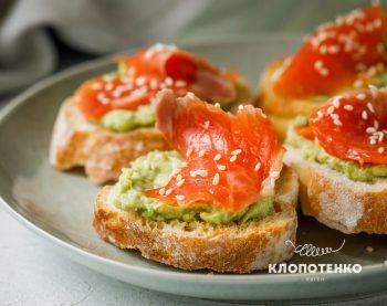 канапки з лососем