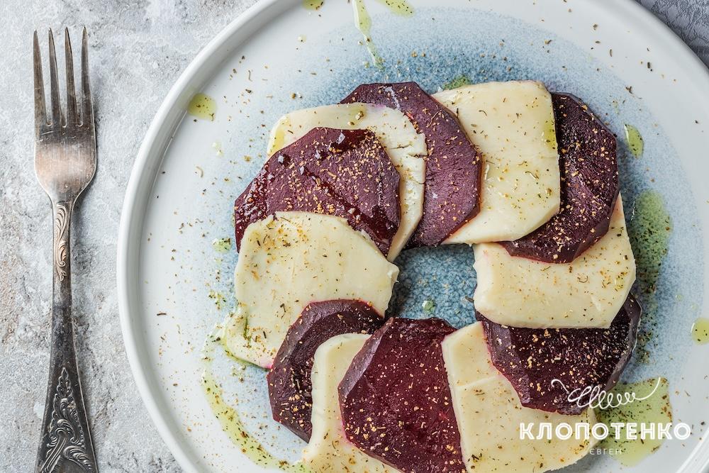 Салат з буряка і сиру