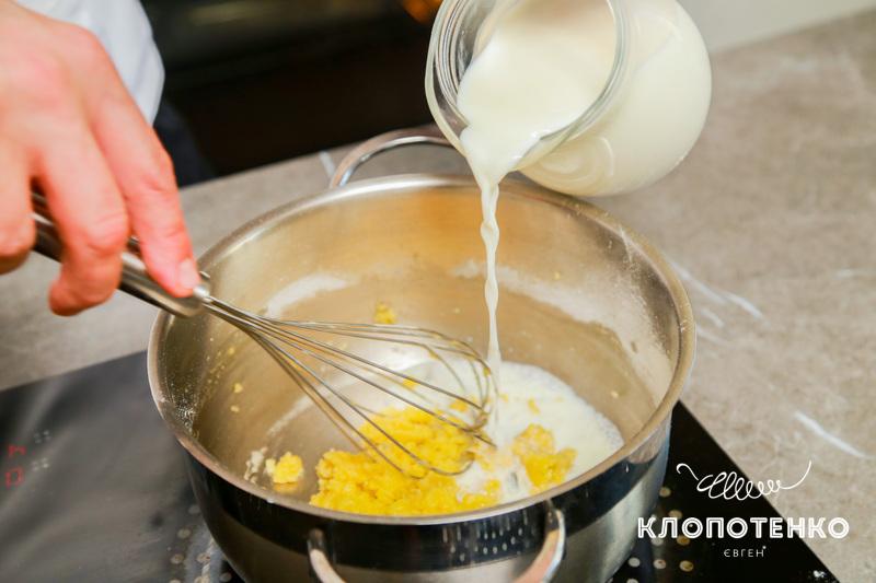 Готуємо соус бешамель