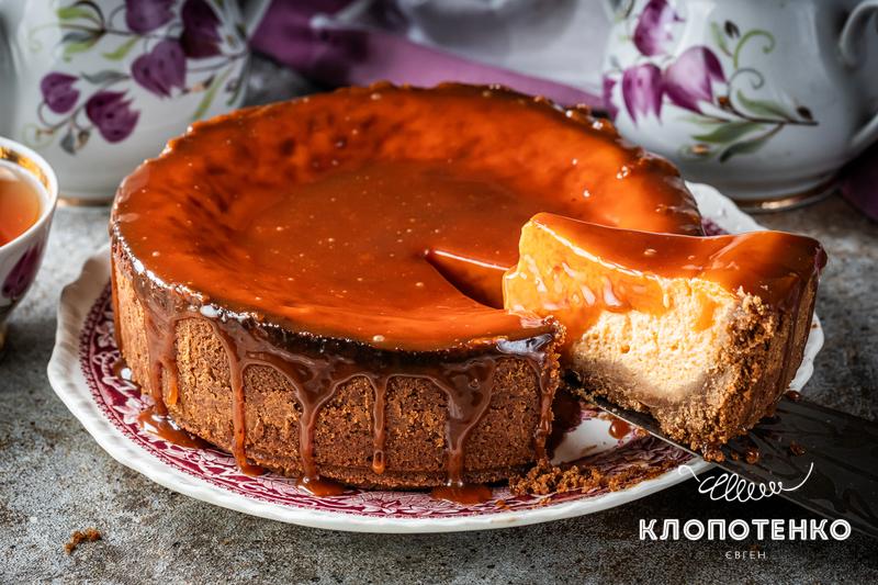 чизкейк з гарбузом та карамеллю
