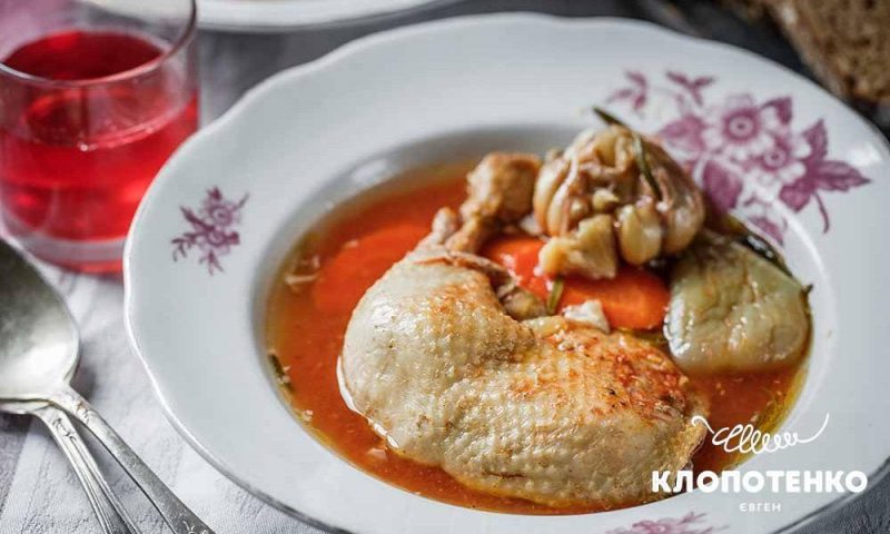 Тушкована курка