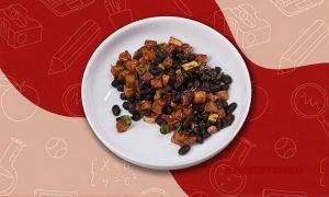 Тушкована квасоля в томатному соусі