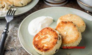 Безлактозні сирники з родзинками