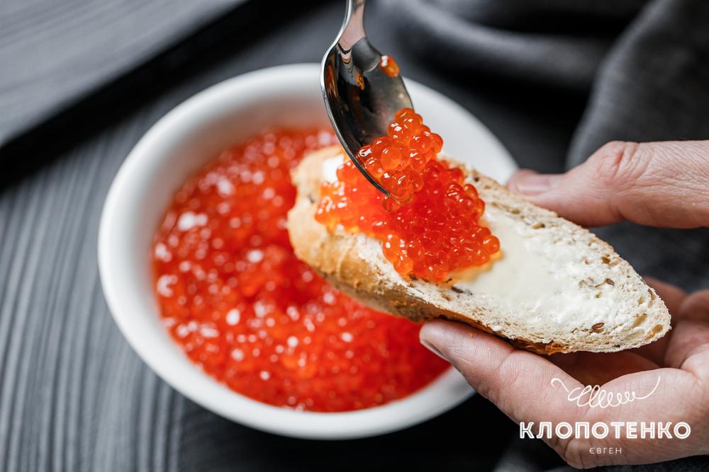 Як відрізнити справжню ікру від підробки