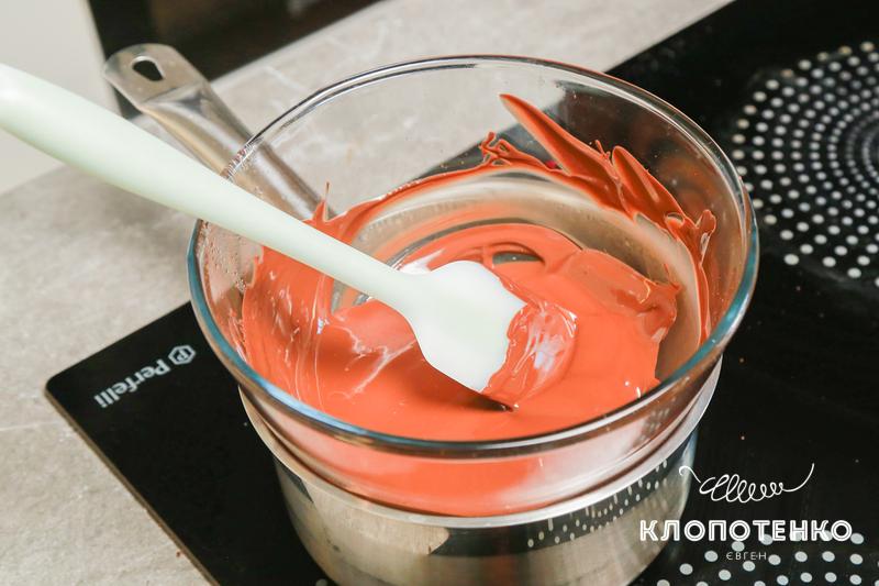 Розтоплений шоколад із маслом