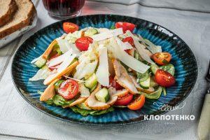Салат з копченою куркою